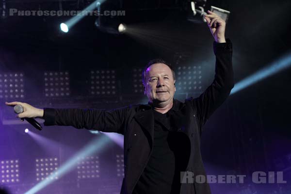 SIMPLE MINDS - 2010-09-11 - LA COURNEUVE - Parc Departemental - Grande Scene - 